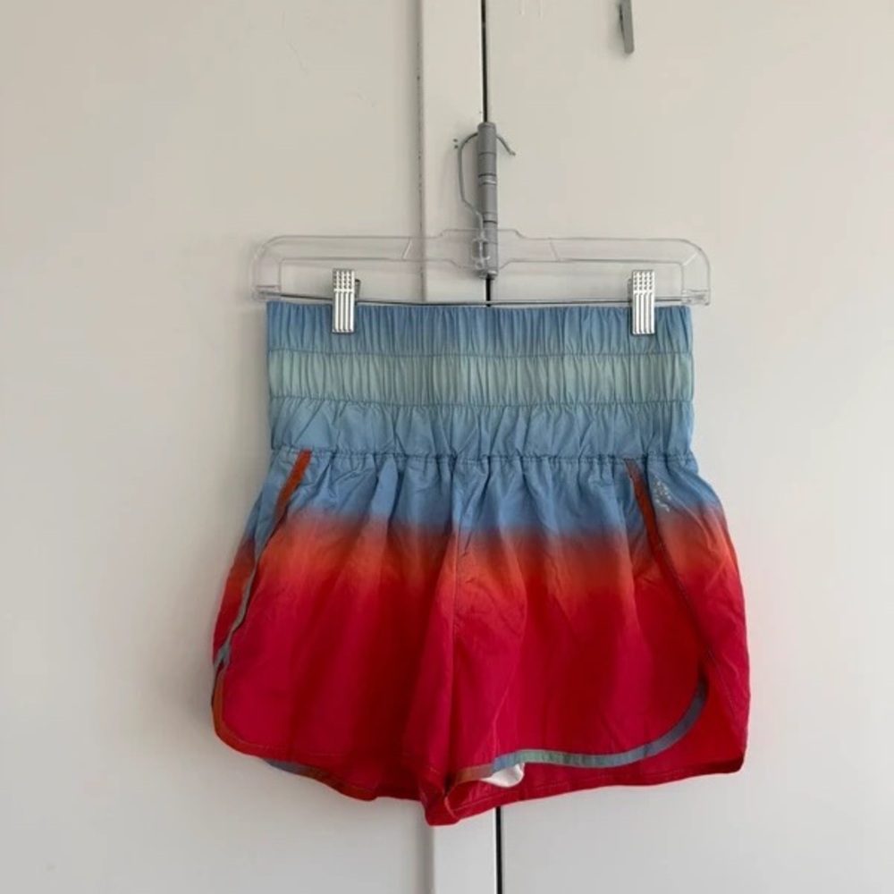 Women’s Ombre High-Waist Active Shorts - Blue to Red - Picture 4 of 4